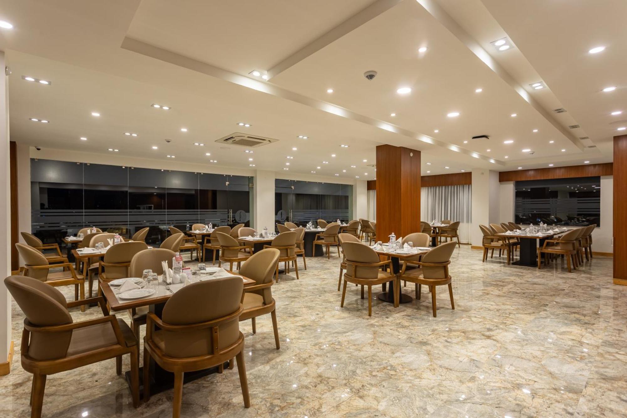 Mandala Norling Lords Prime Kathmandu Hotell Exteriör bild